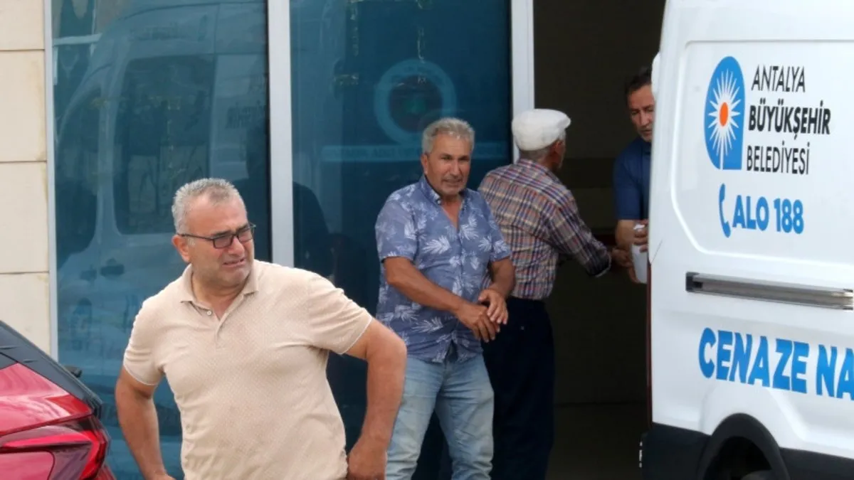 Antalya’da düğüne giden aile kaza yaptı: 1’i bebek 3 ölü!