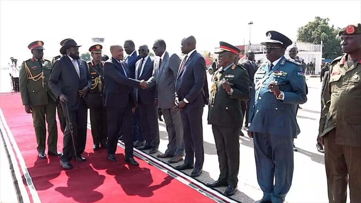 Burhan, Güney Sudan’da Mayardit ile Görüştü