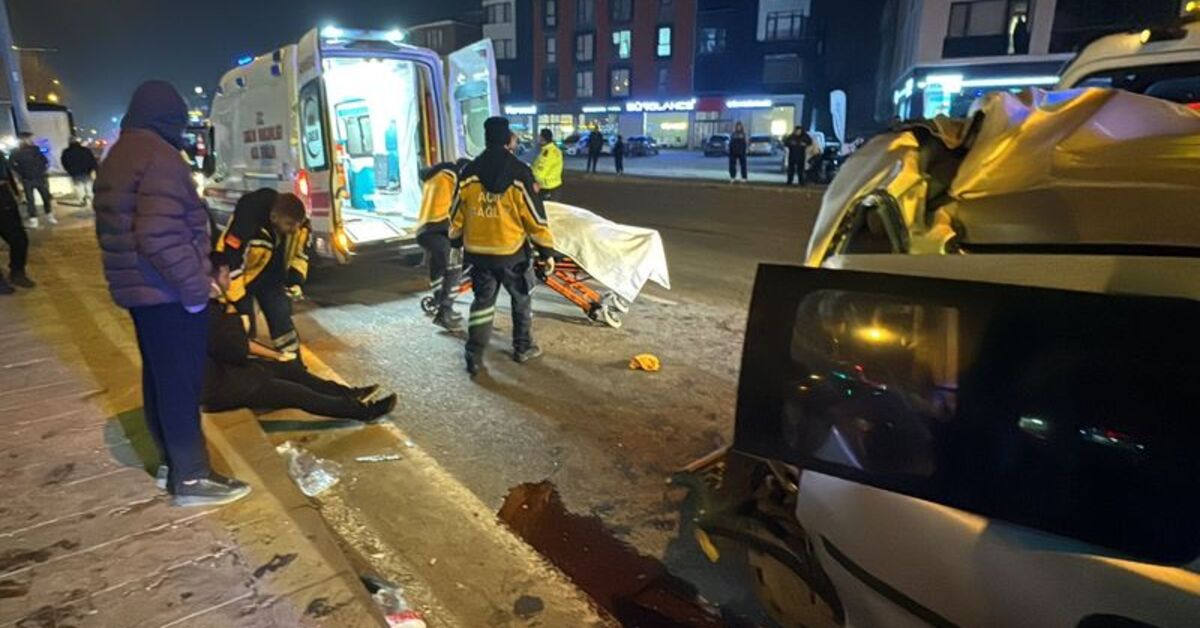 Alkollü kamyon sürücüsü kırmızı ışıkta bekleyen araca çarptı 3 yaralı