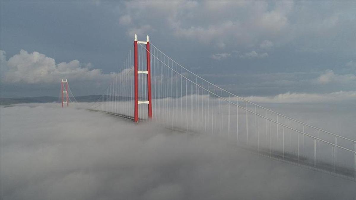 Son Dakika: Çanakkale Boğazı’nda gemi trafiğine ‘sis’ engeli