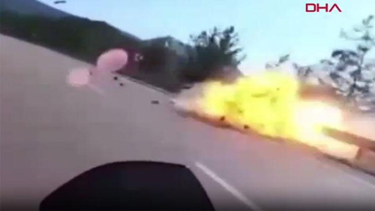 1 kişinin can verdiği korkunç kaza böyle görüntülendi: “Cuma gitti, Cuma gitti!”