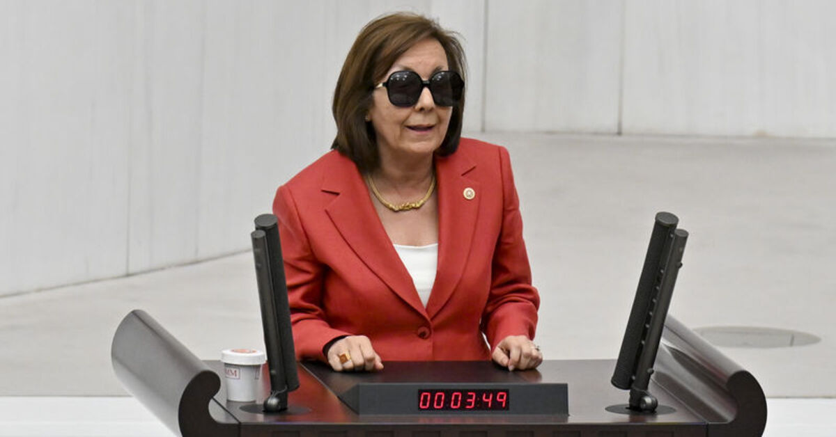 Serap Yazıcı, Gelecek Partisi’nden istifa etti