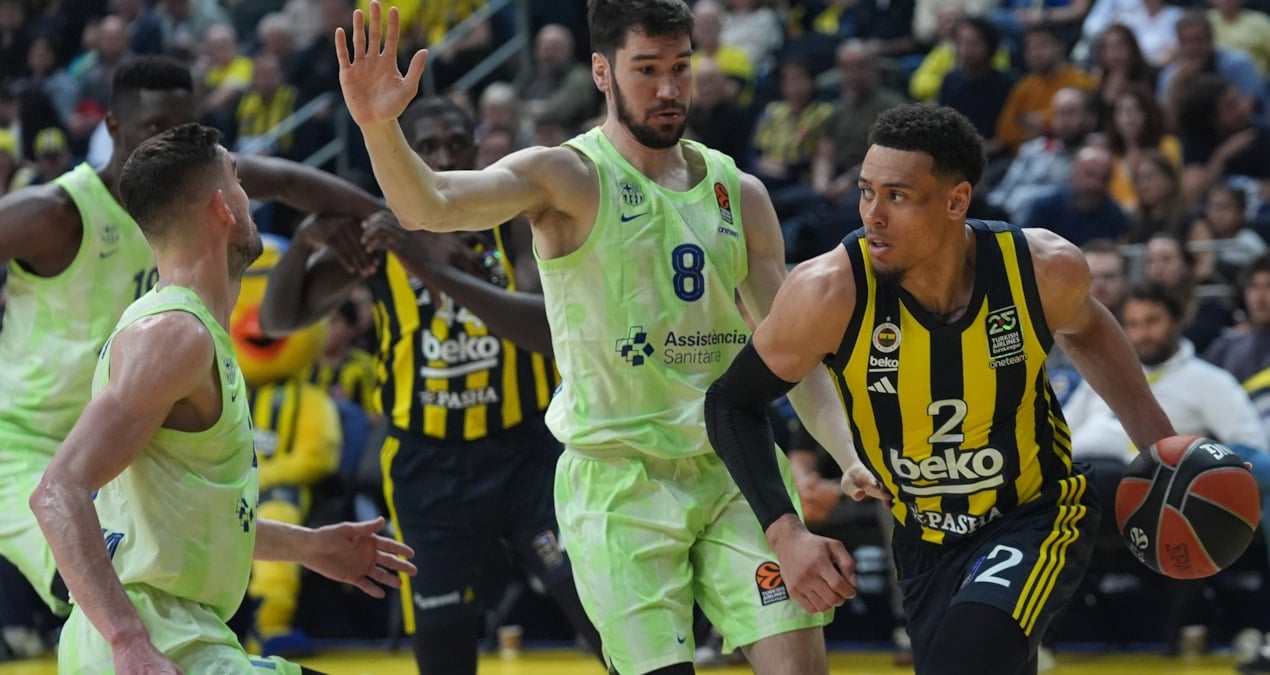 Fenerbahçe Beko evinde Barcelona’ya yenildi